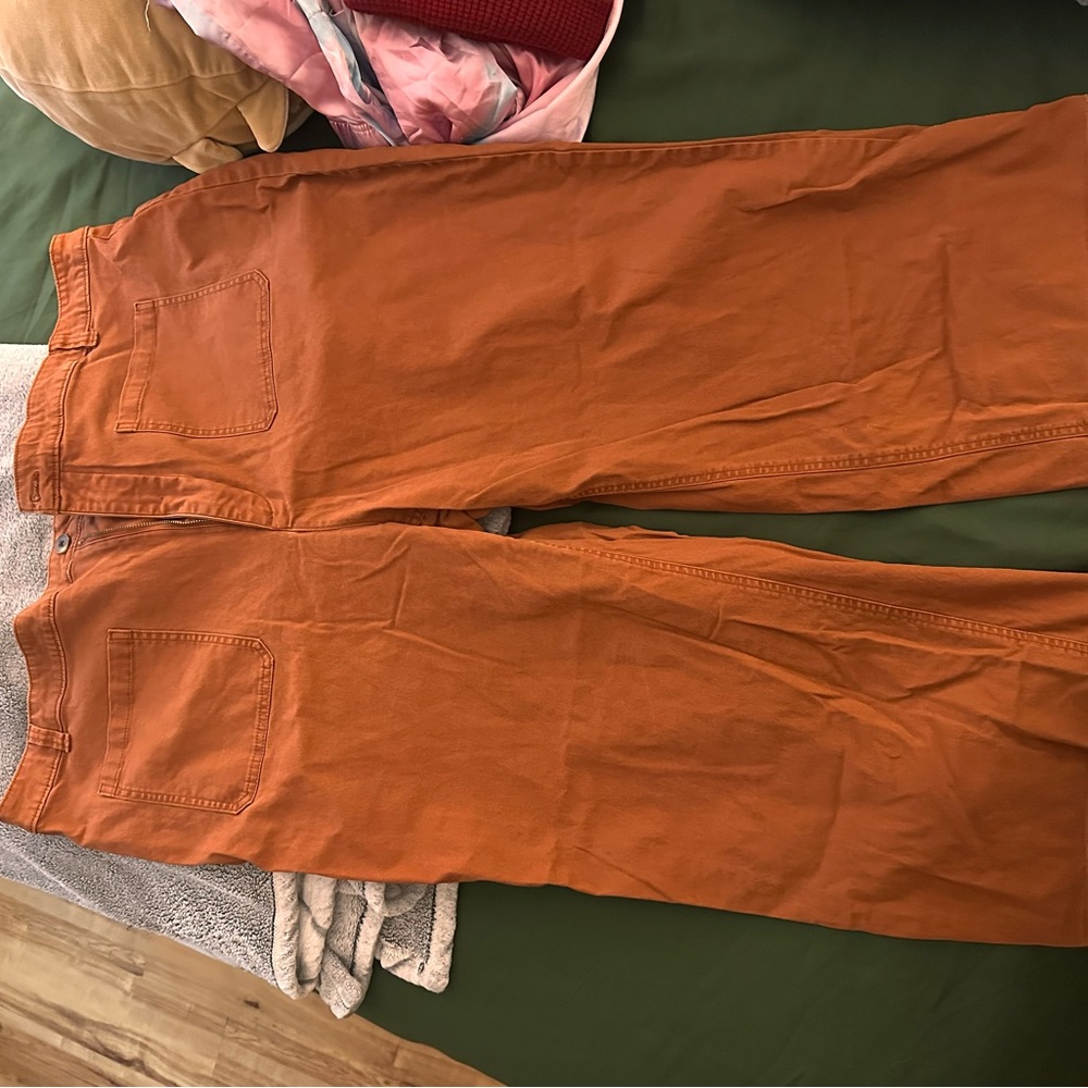Old Navy Women's Orange Cropped Pants
